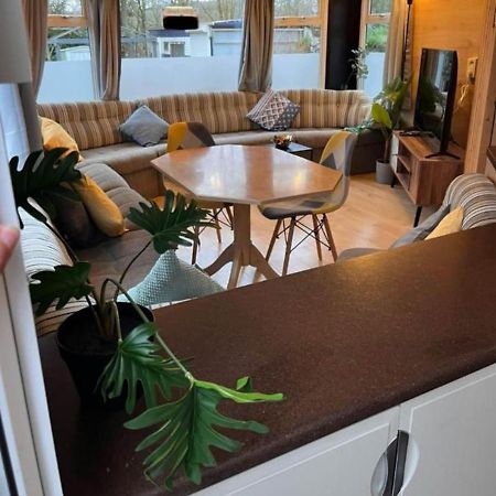 Bungalow Willerby Maasmechelen Dış mekan fotoğraf
